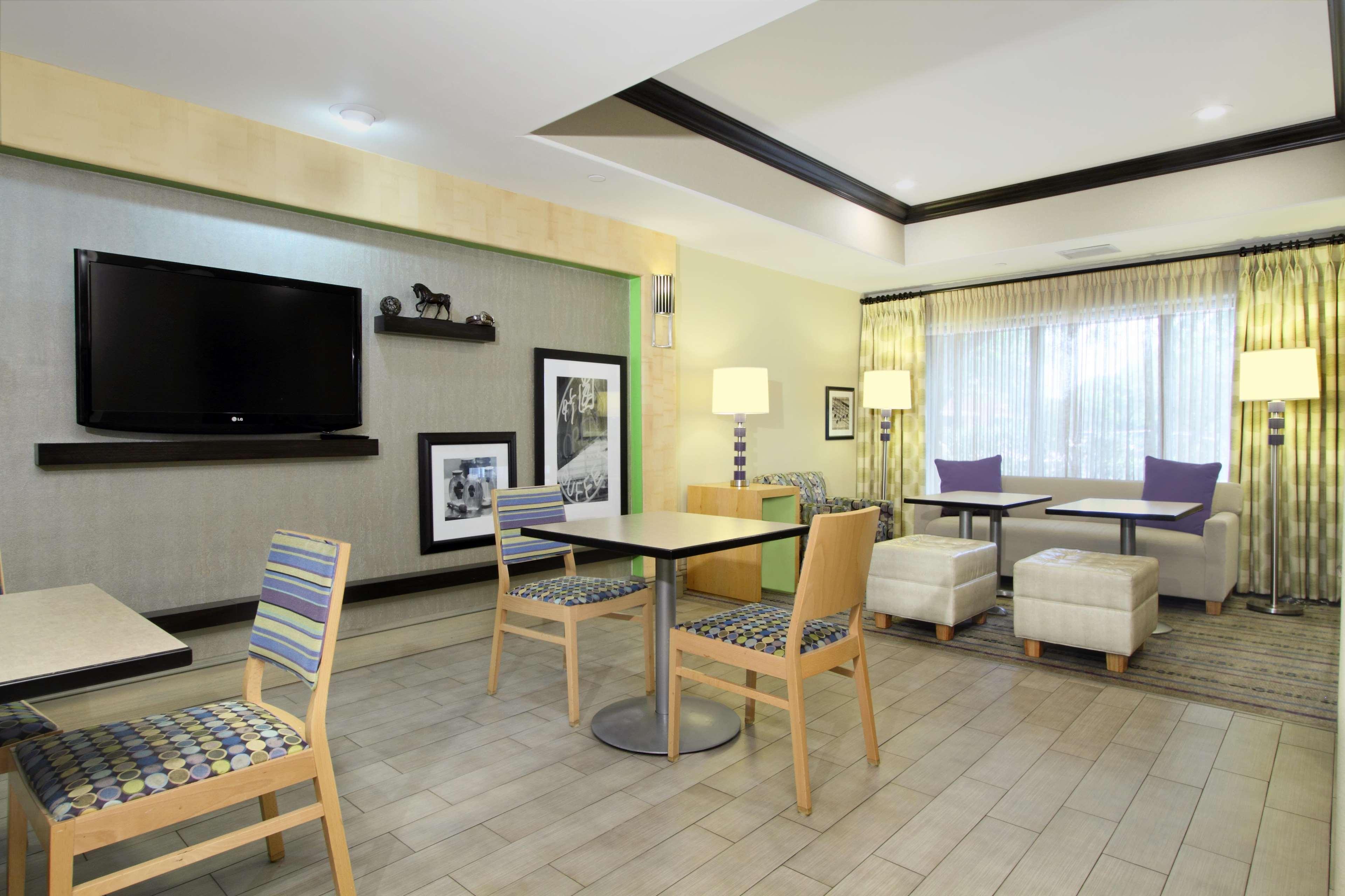 Готель Hampton By Hilton Austin South - I-35 & Ben White Екстер'єр фото