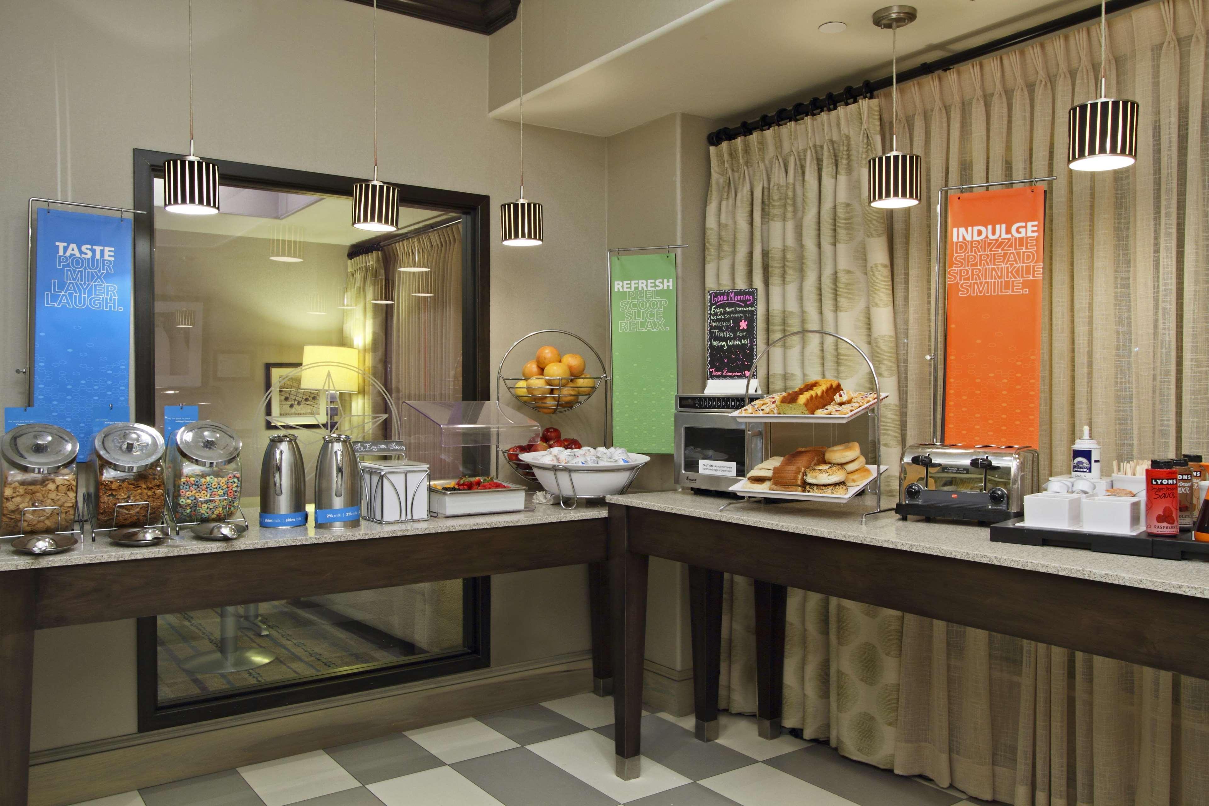 Готель Hampton By Hilton Austin South - I-35 & Ben White Екстер'єр фото