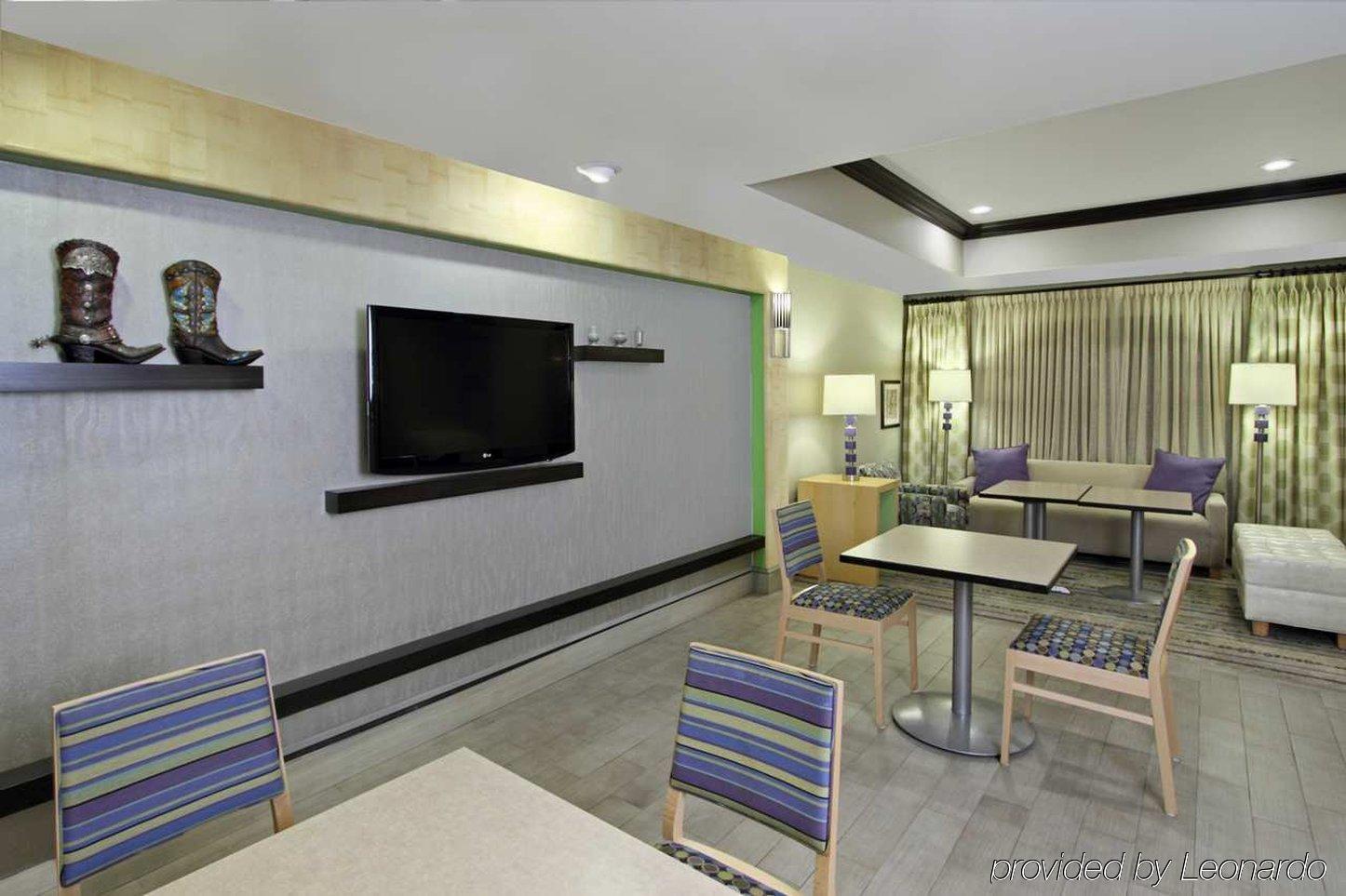 Готель Hampton By Hilton Austin South - I-35 & Ben White Екстер'єр фото