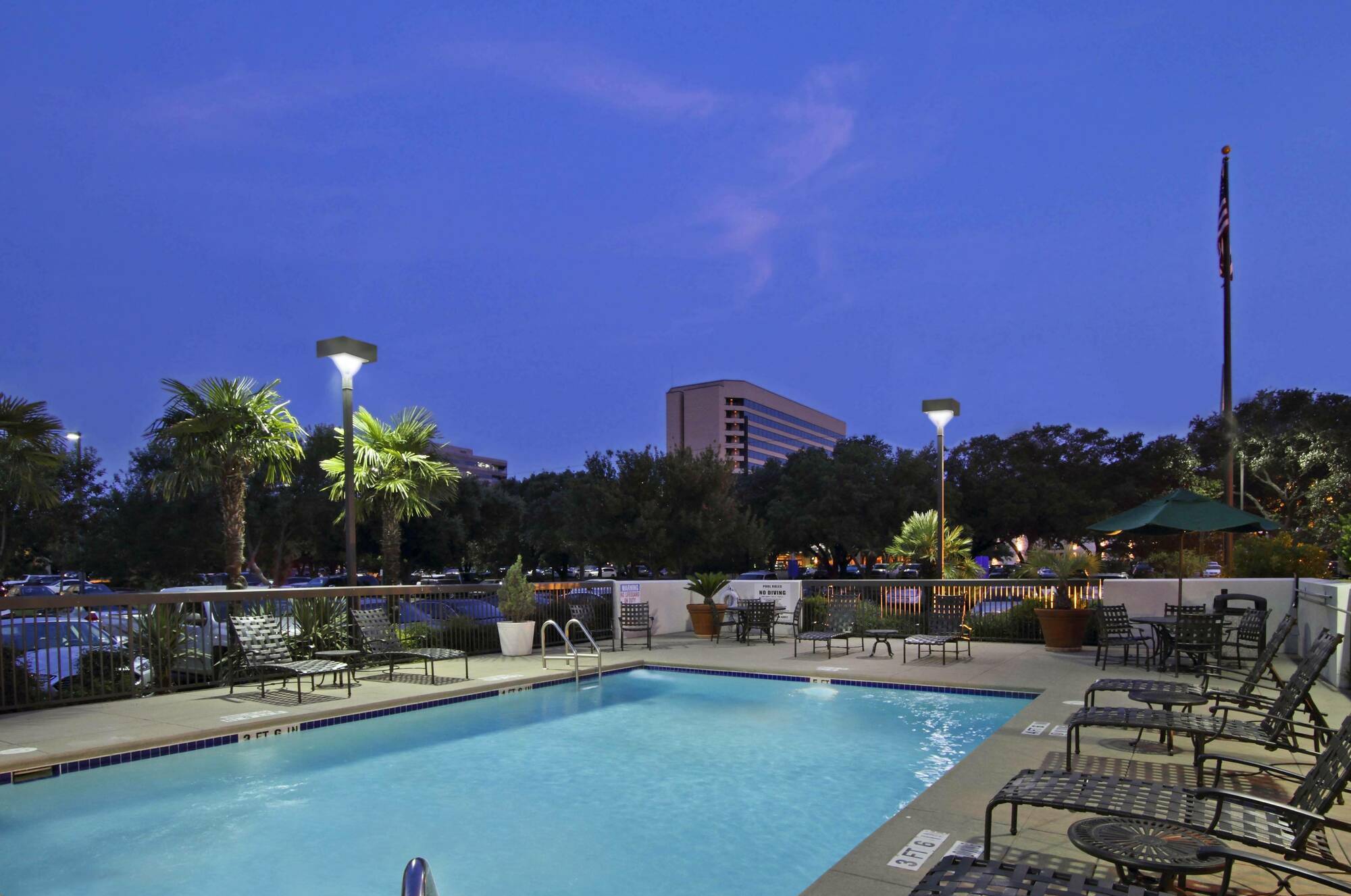 Готель Hampton By Hilton Austin South - I-35 & Ben White Екстер'єр фото